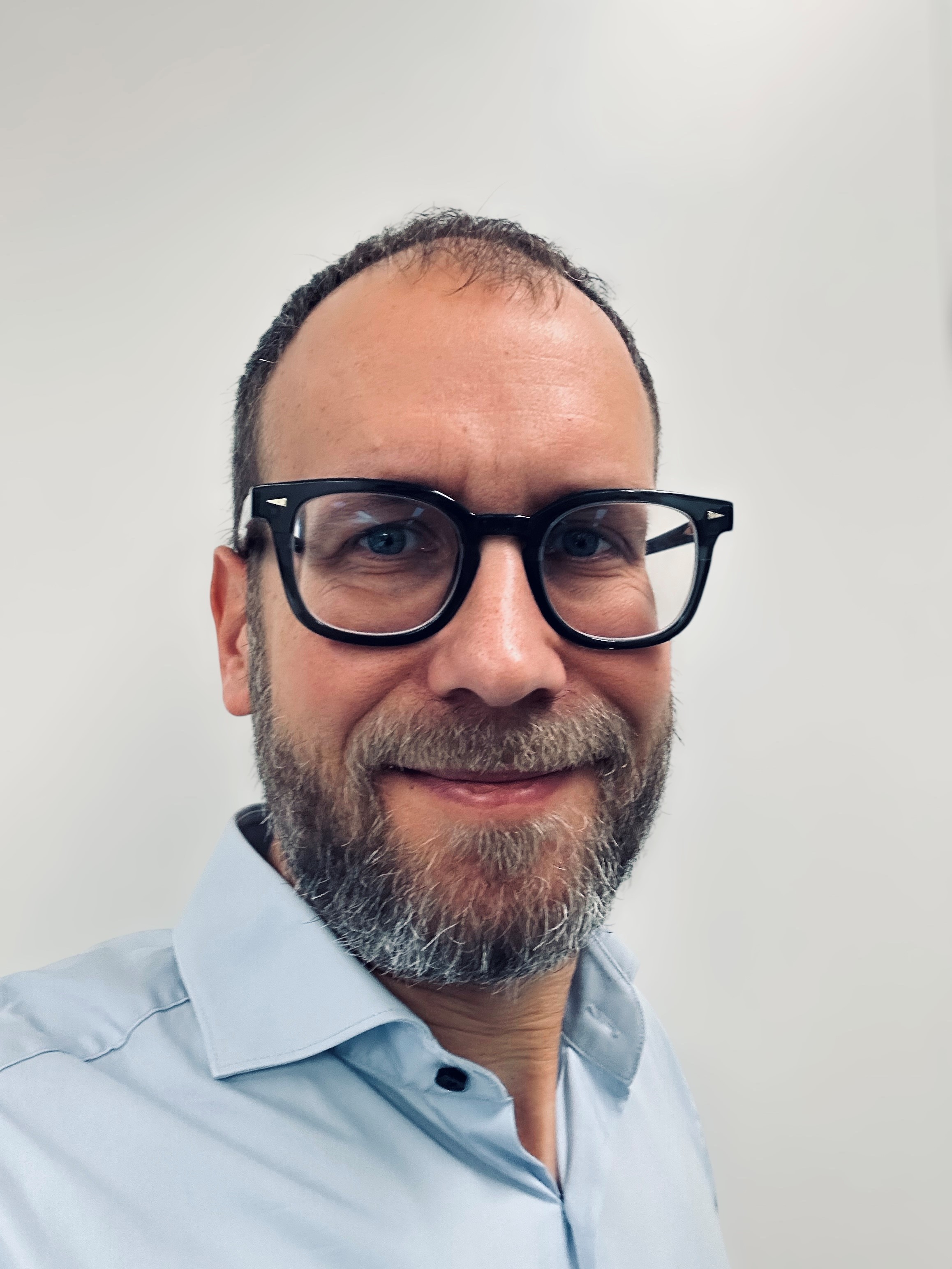 Daniel Walther Headshot